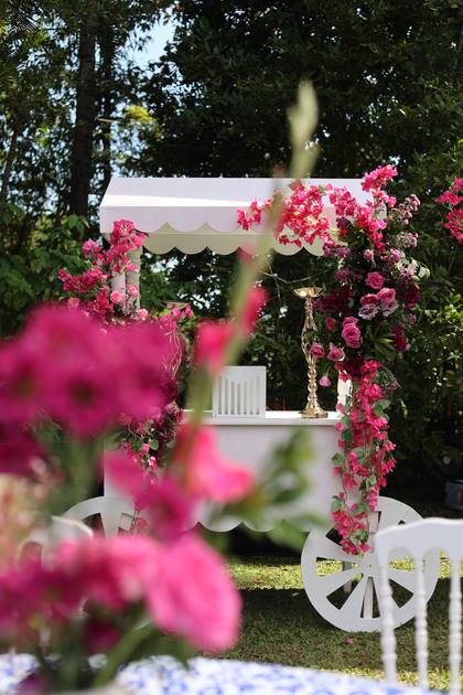 Photo-op and Floral detail — wedding decor — Taj Exotica